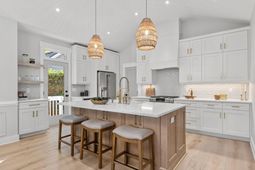 1063 Barfield Street photo 4