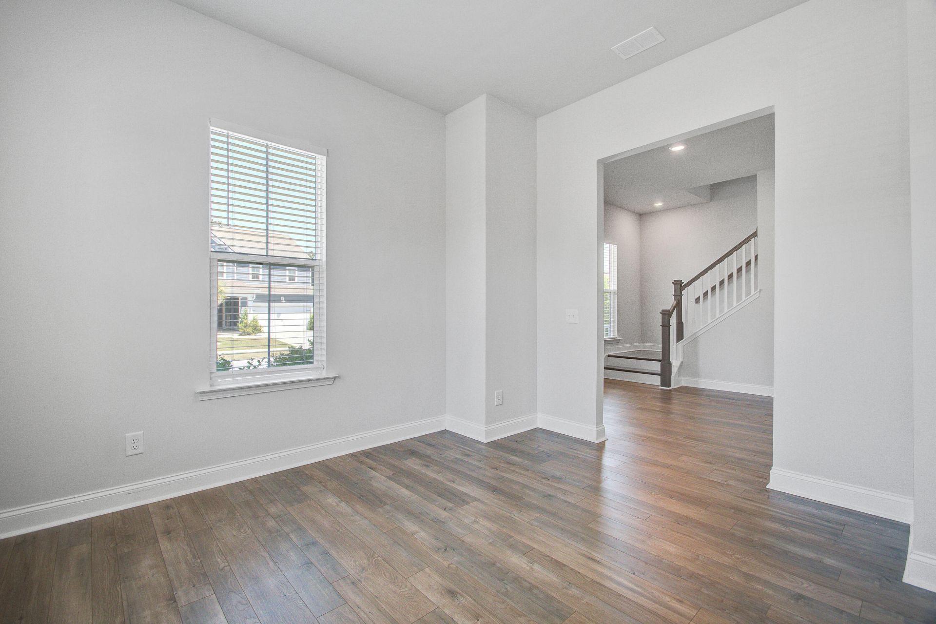 416 W Respite Lane Photo 11