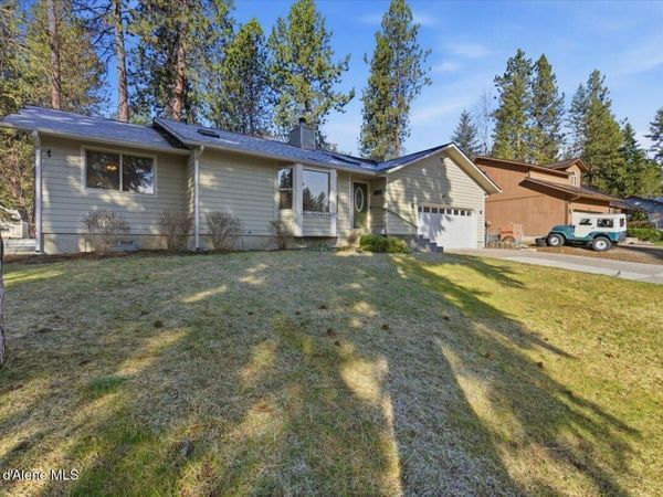 5118 N Pinegrove Drive , Coeur d'Alene, ID 83815
