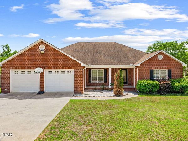 2748 Appalachee Trail , Marianna, FL 32446