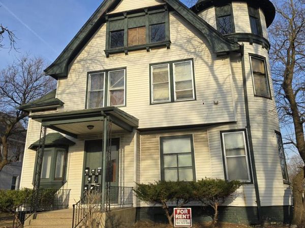 924 S 19th STREET, Milwaukee, WI 53204