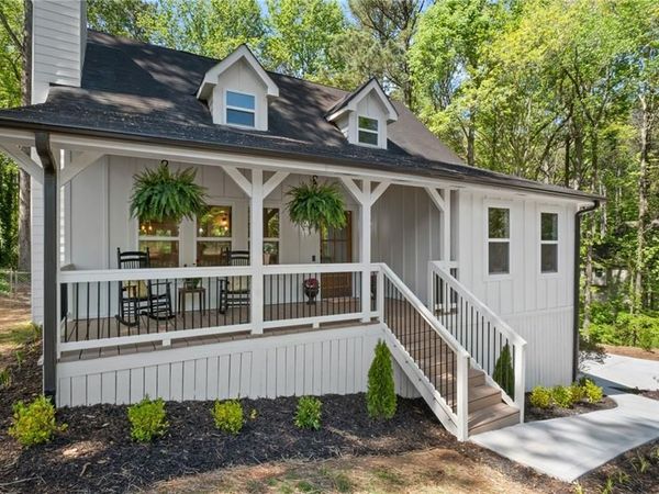 217 Holly Creek Way , Woodstock, GA 30188