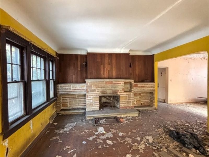 6377 Stumph Road, Parma Heights, OH 44130 Photo 2