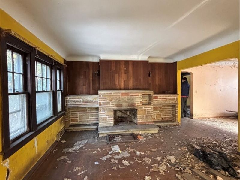 6377 Stumph Road , Parma Heights, OH 44130 Photo 2