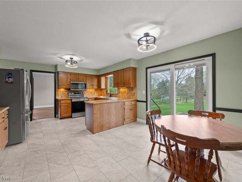 165 Valley Brook Boulevard, Hinckley, OH 44233 Photo 11