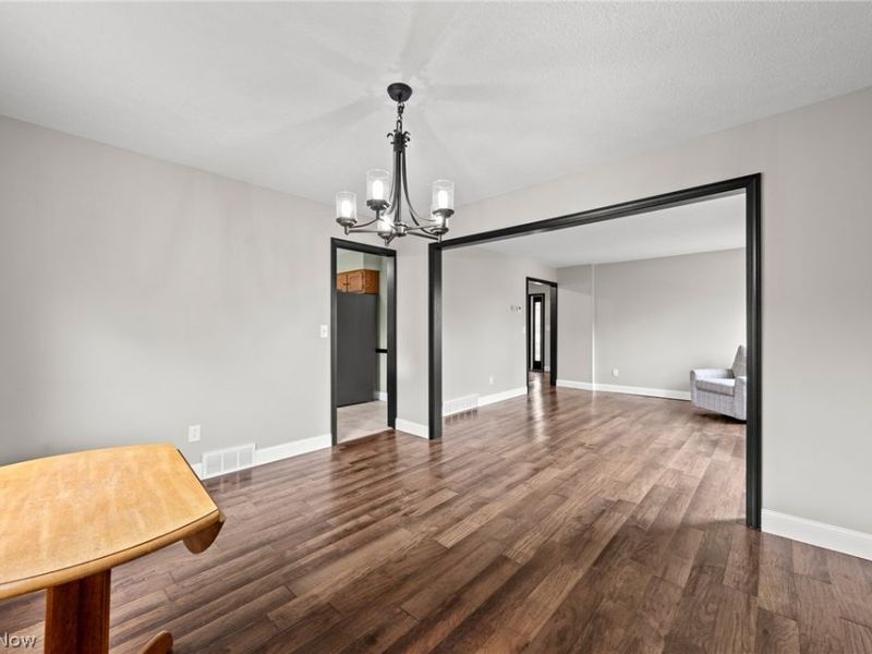 165 Valley Brook Boulevard, Hinckley, OH 44233 Photo 13