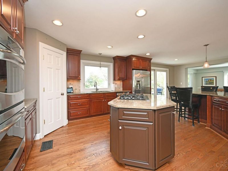 6866 Kenwood Road, Cincinnati, OH 45243 Photo 29