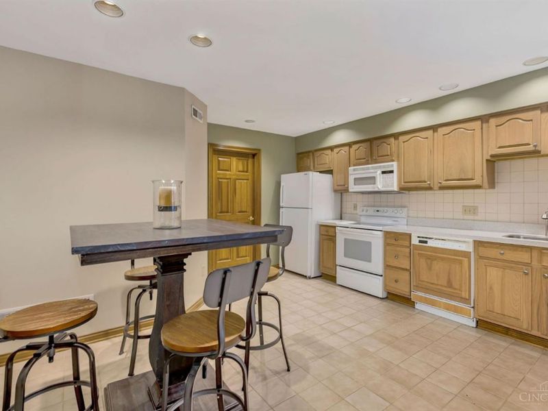 2417 Quail Run Farm Lane, Green Township, OH 45233 Photo 41