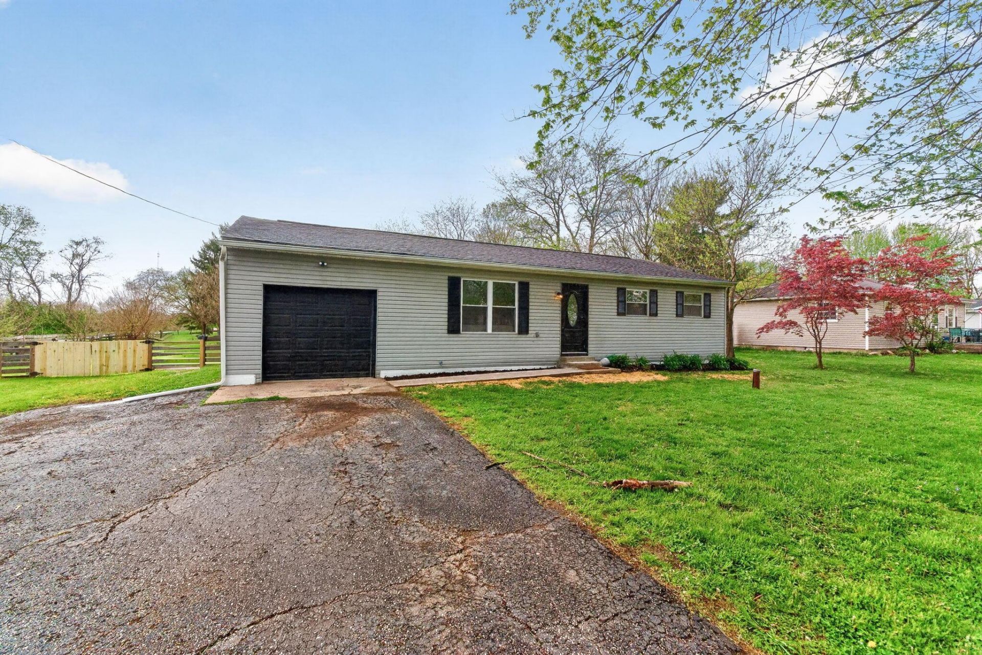 88 1st Avenue Sw, Etna, OH 43062 Main Photo