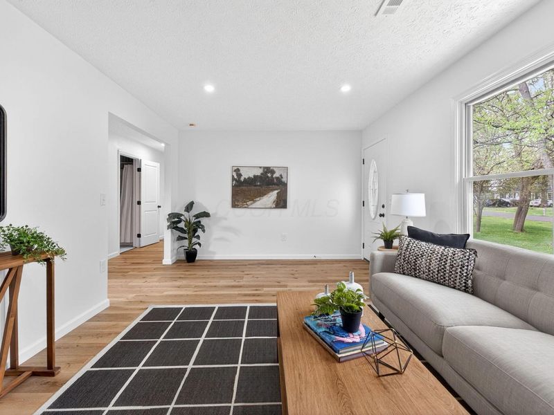 88 1st Avenue SW, Etna, OH 43062 Photo 4