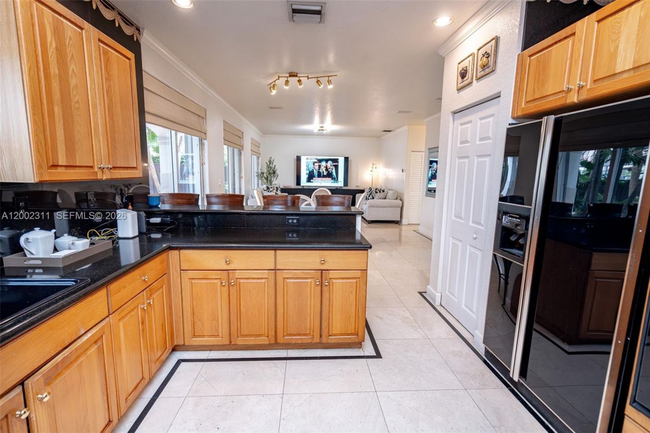 6772 NW 111th Ave , Doral, FL 33178 Photo