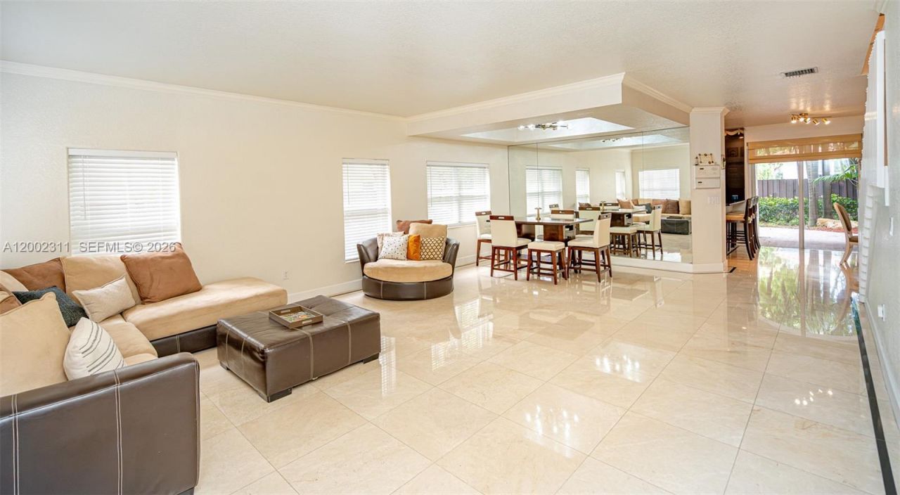 6772 NW 111th Ave , Doral, FL 33178 Photo