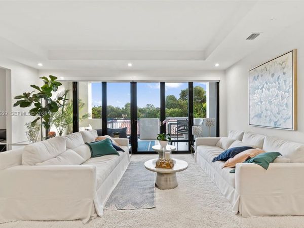 718 Valencia Ave , Unit 307, Coral Gables, FL 33134