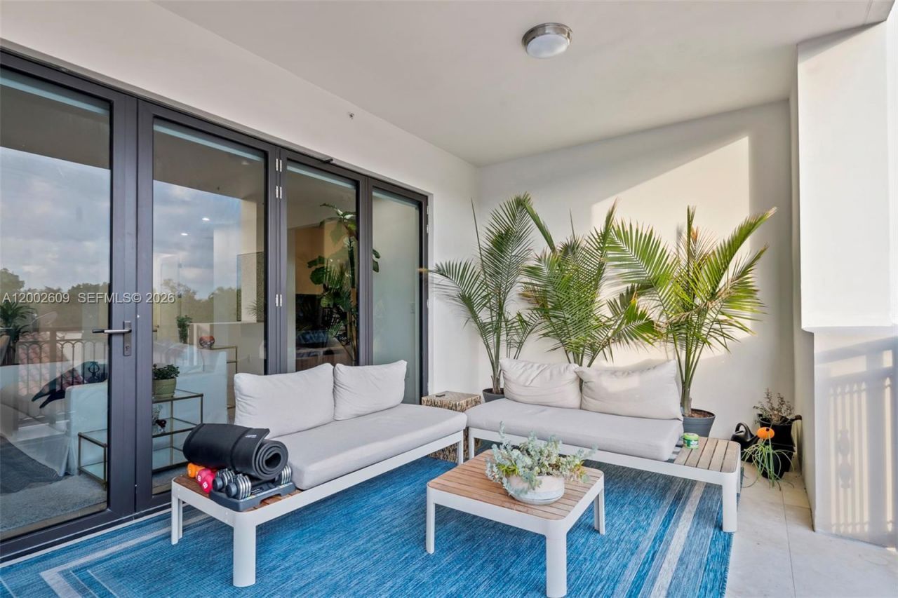 718 Valencia Ave , Unit 307, Coral Gables, FL 33134 Photo