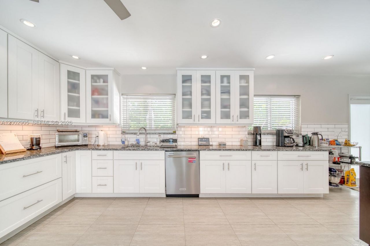 13700 SW 74th Ct , Palmetto Bay, FL 33158 Photo