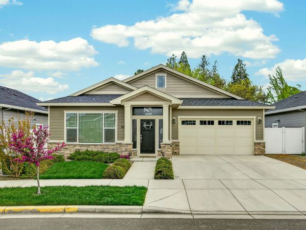 1175 Lindsey Court, Central Point, OR 97502