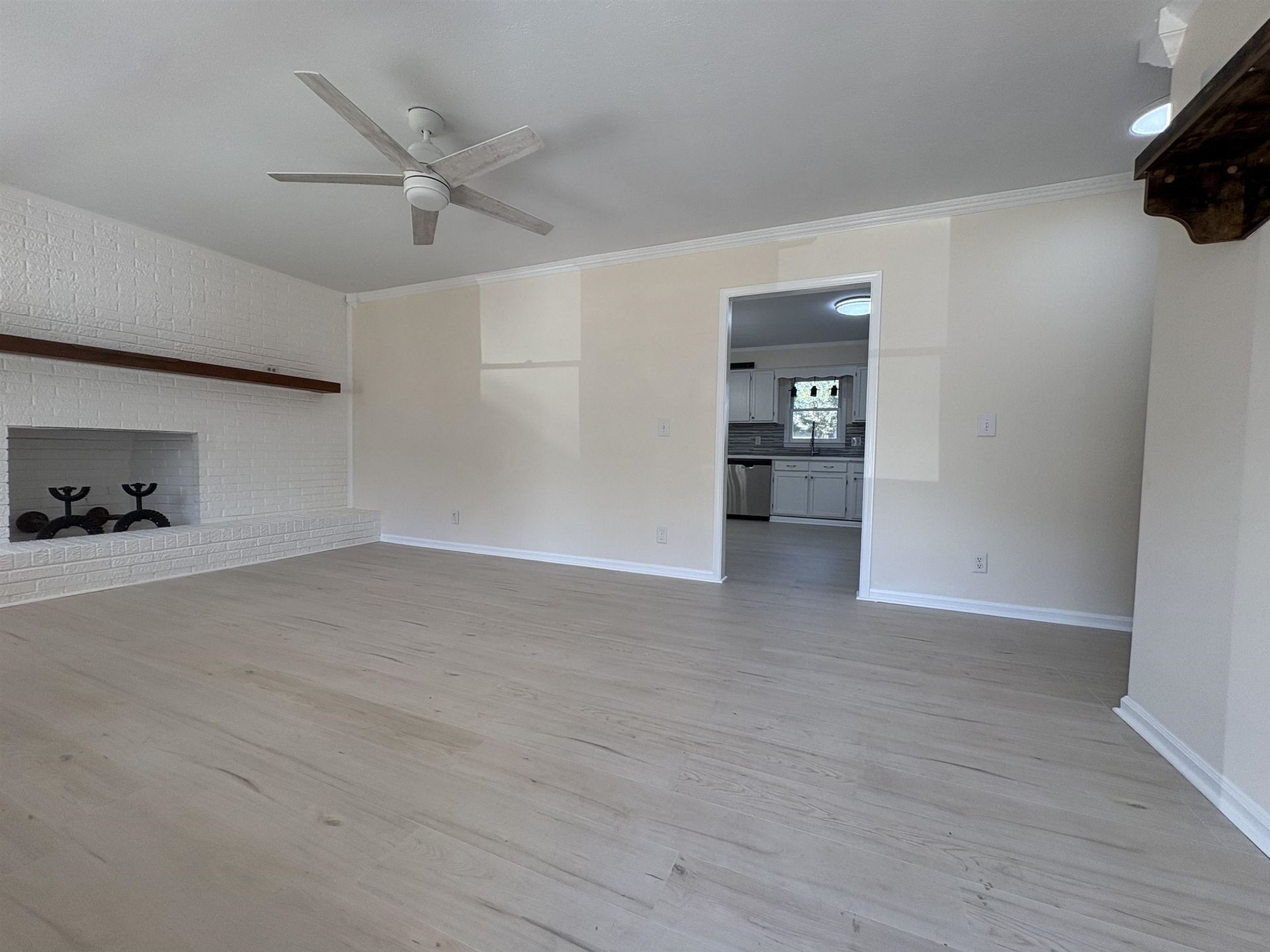 4148 Pine Dr.  Photo 6