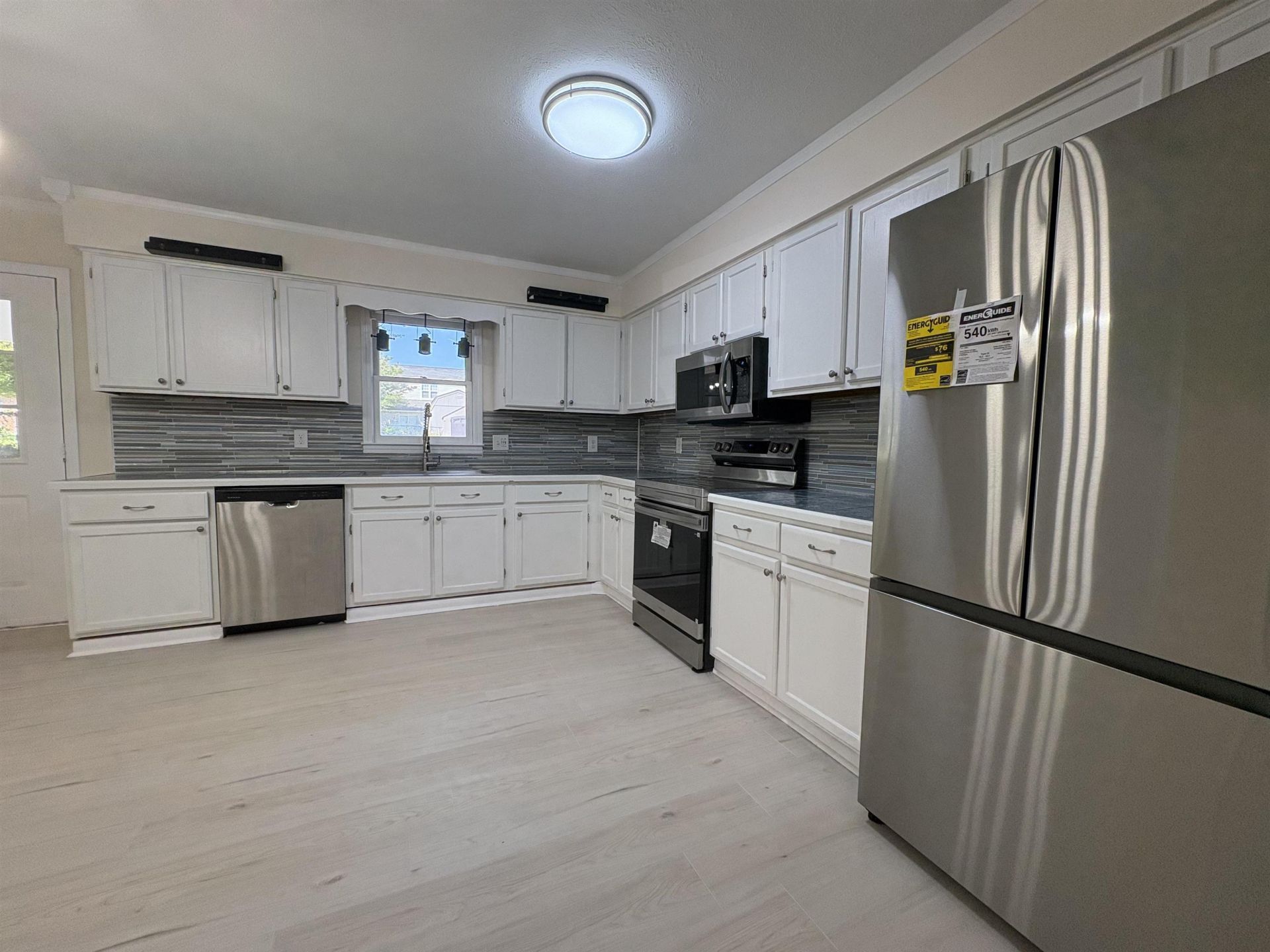 4148 Pine Dr.  Photo 8