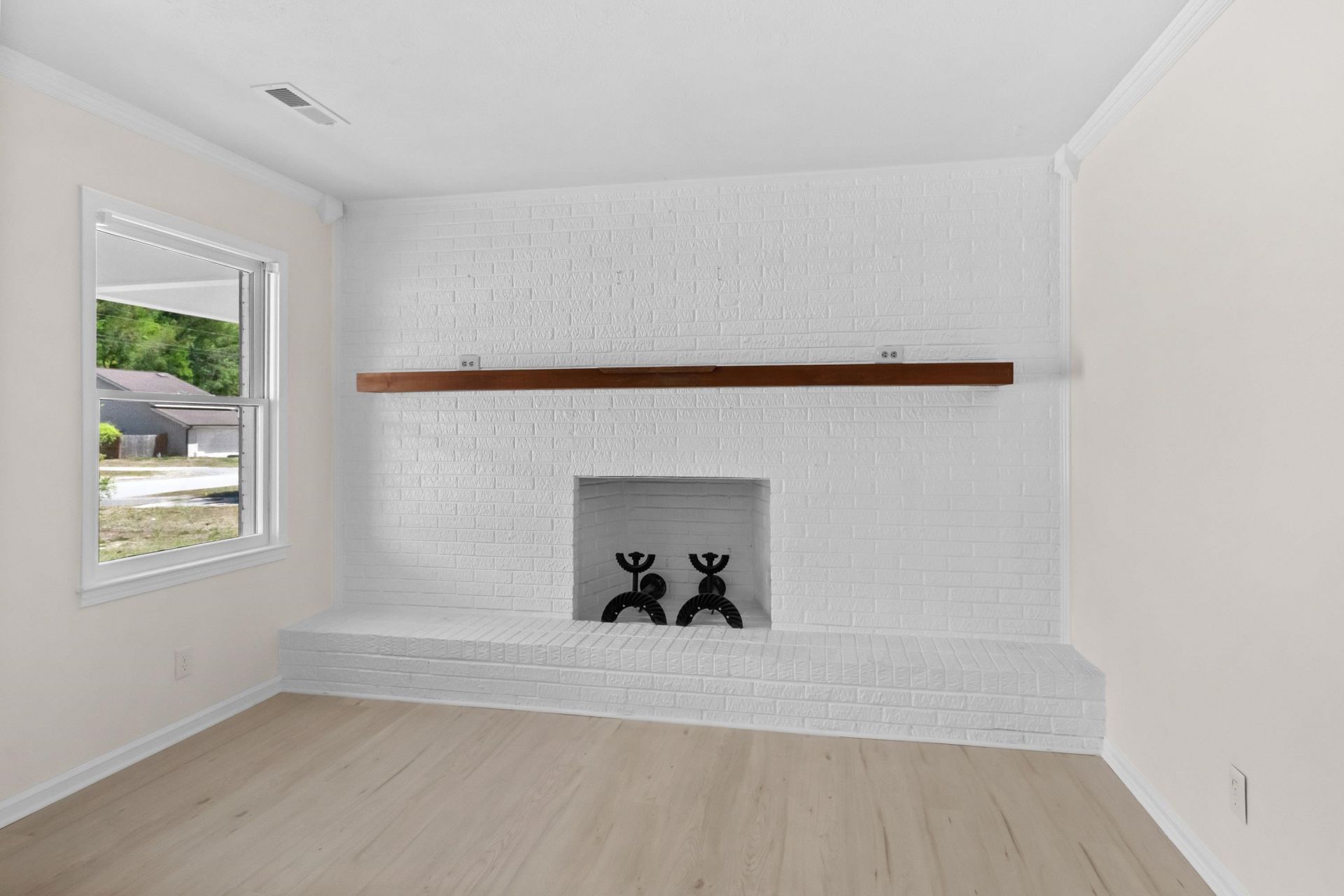 4148 Pine Dr. Photo 8