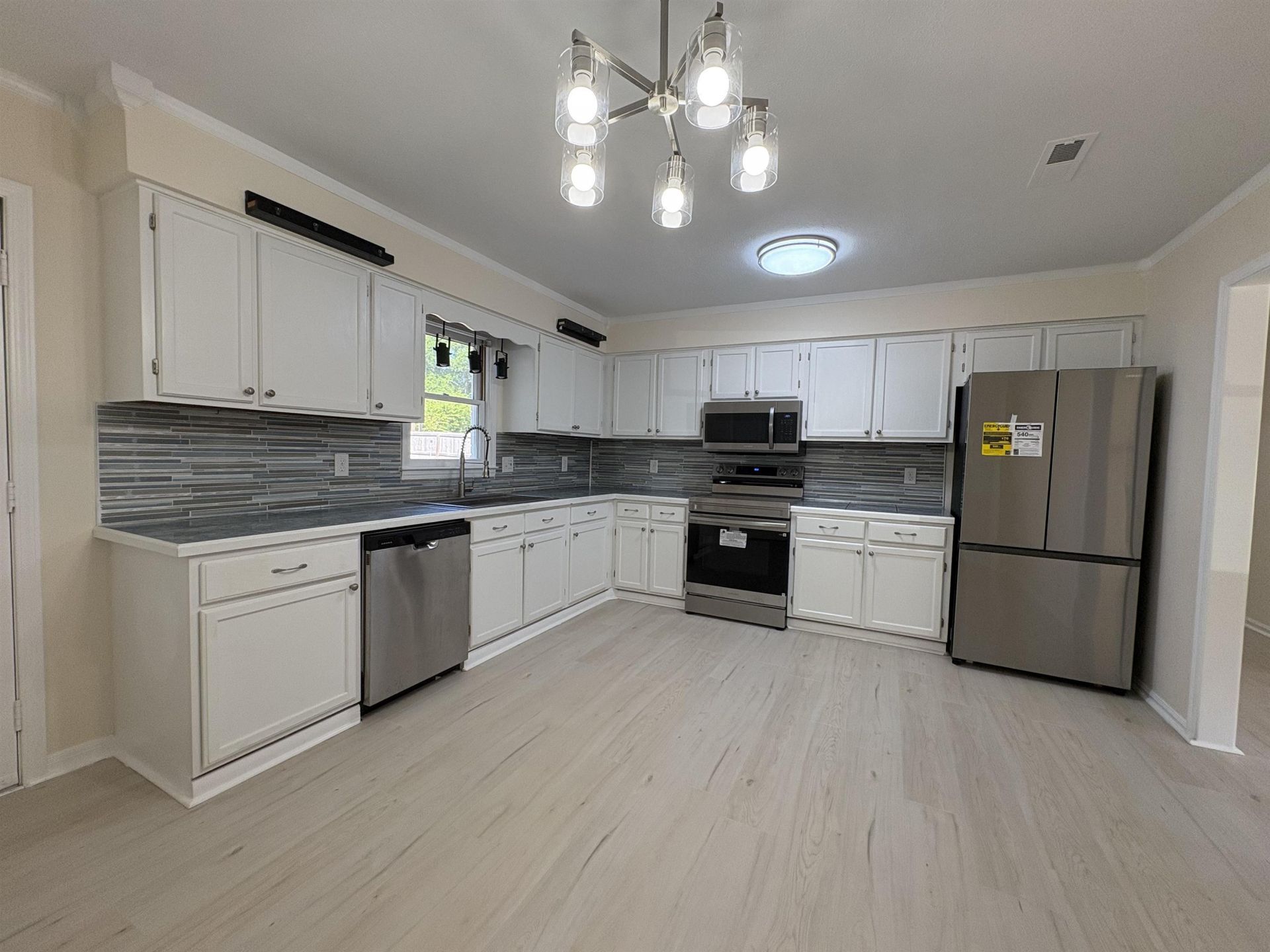 4148 Pine Dr.  Photo 9