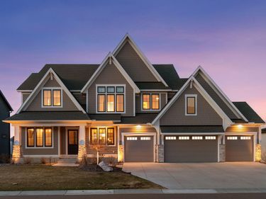 16920 46th Avenue N, Plymouth, MN 55446