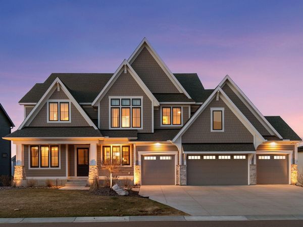 16920 46th Avenue N, Plymouth, MN 55446