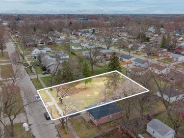 4630 S John Daly Street , Dearborn Heights, MI 48125