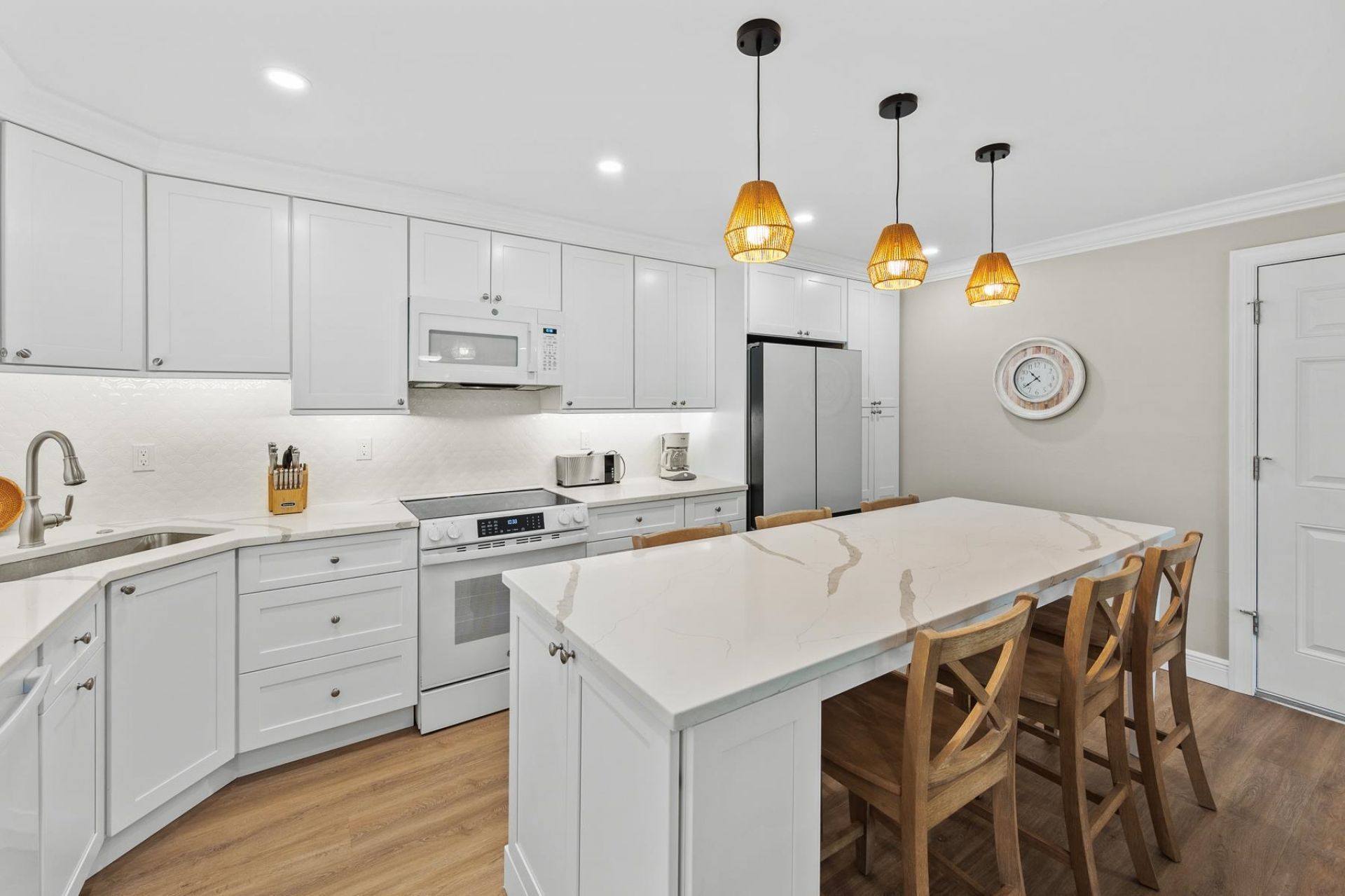 845 E Gulf Dr, Unit 611, Sanibel, FL 33957 Photo