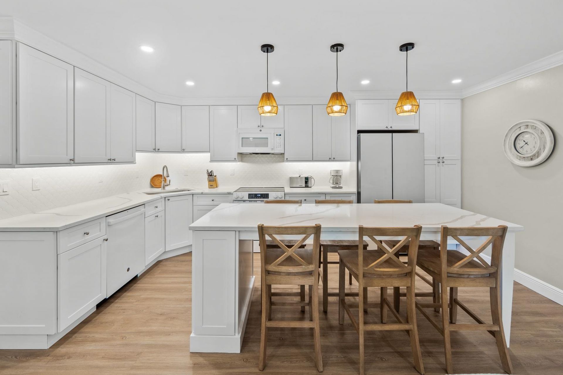 845 E Gulf Dr, Unit 611, Sanibel, FL 33957 Photo