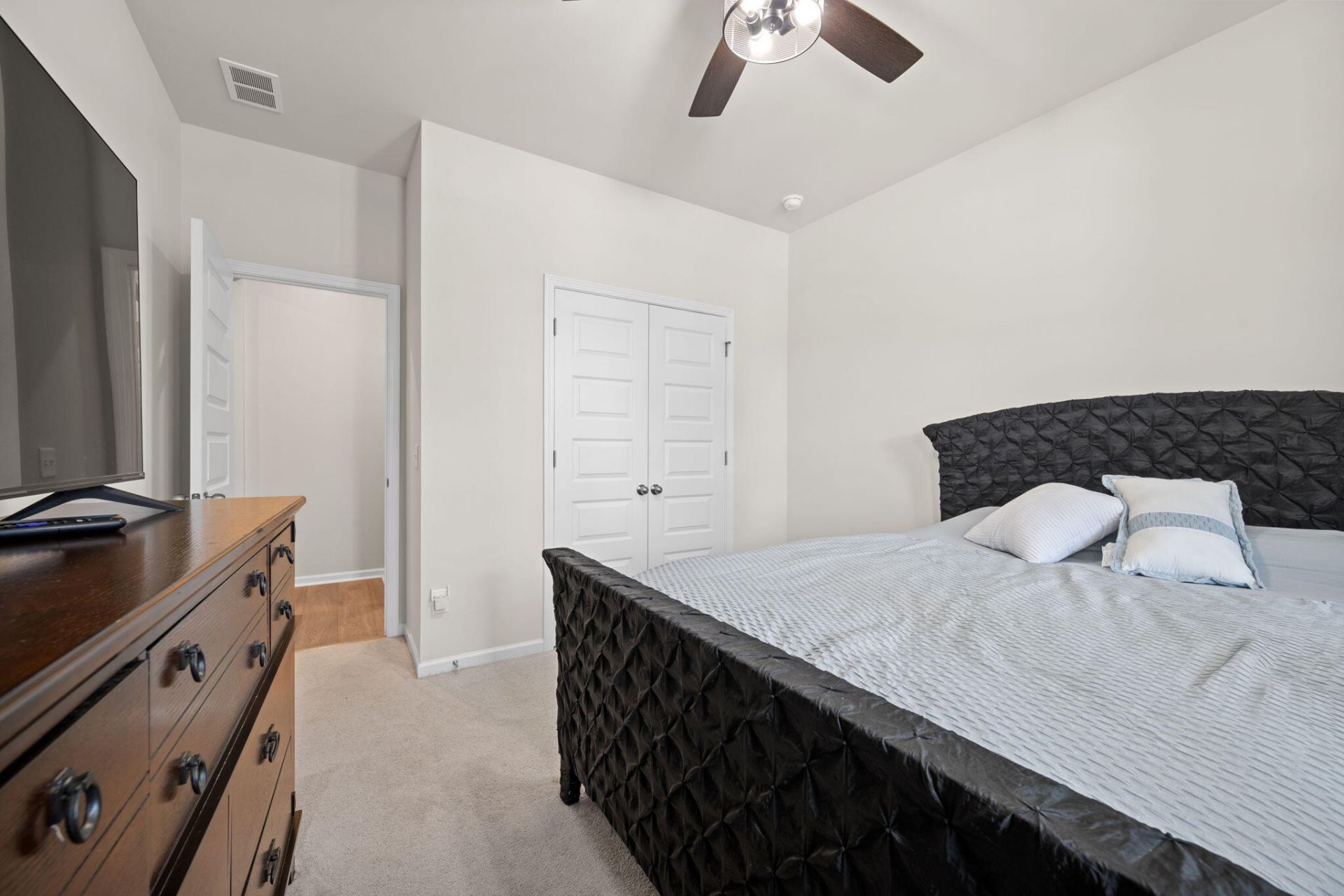 1037 Fitzgerald Court Photo 11