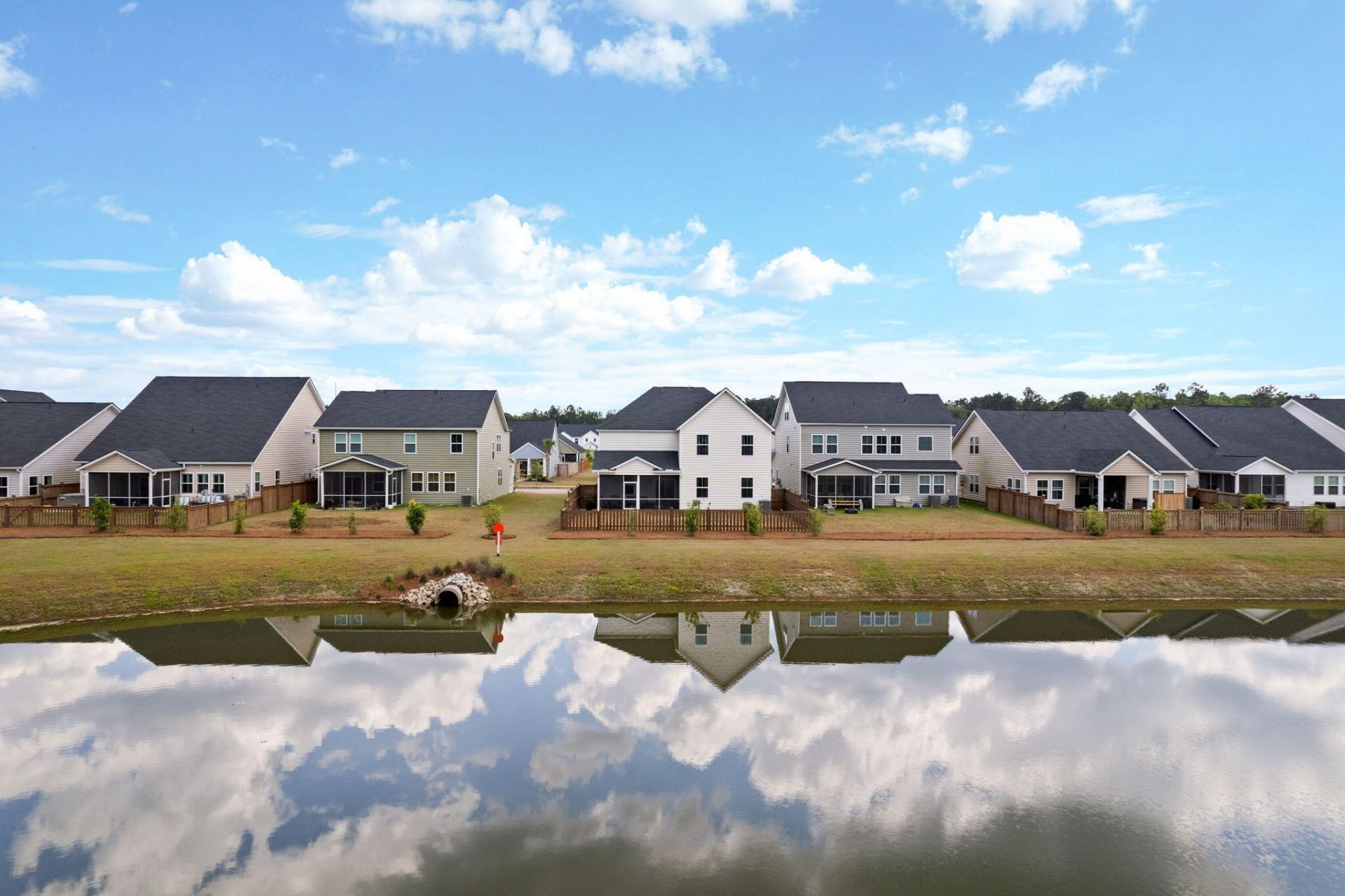 1037 Fitzgerald Court Photo 5