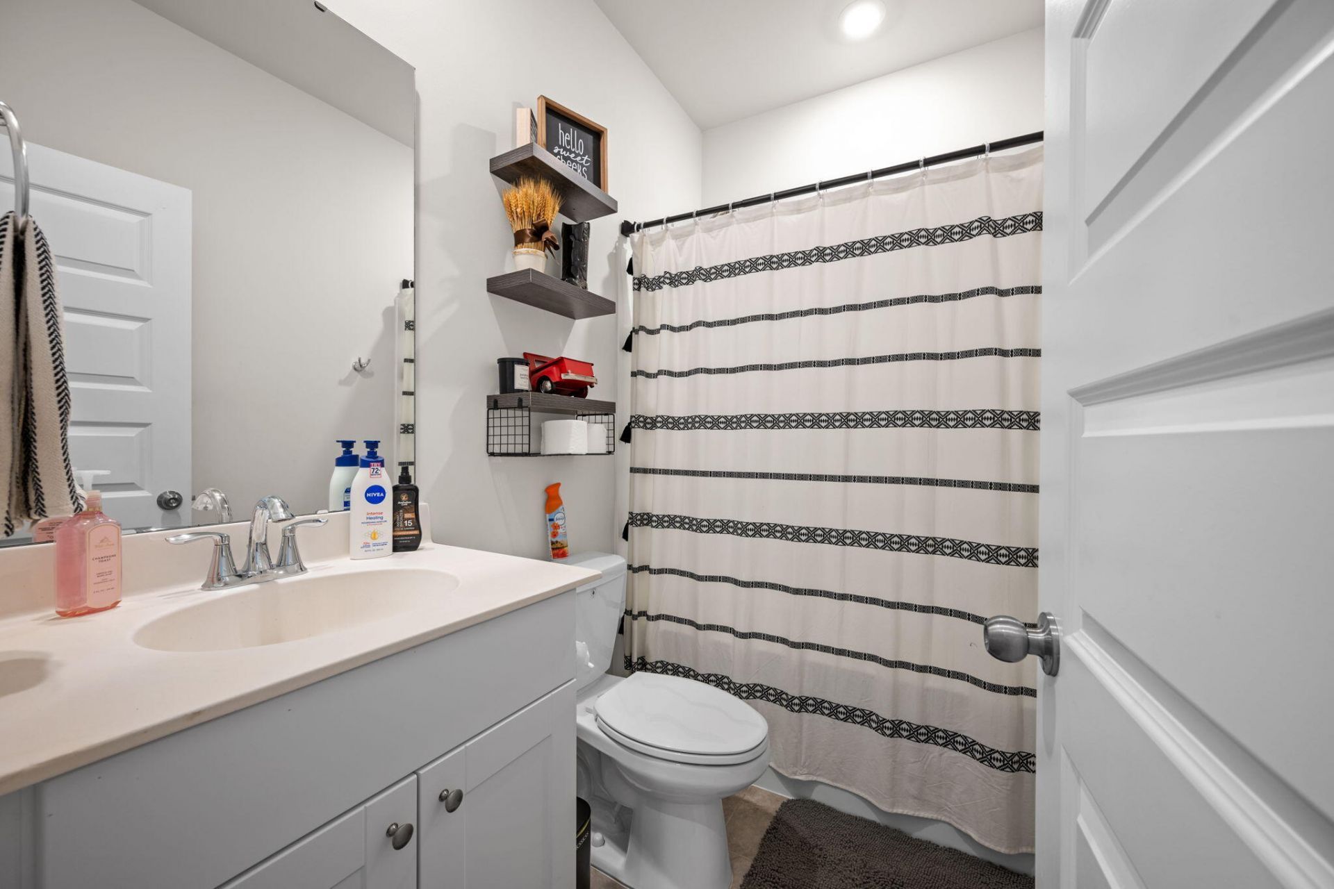 1037 Fitzgerald Court Photo 9