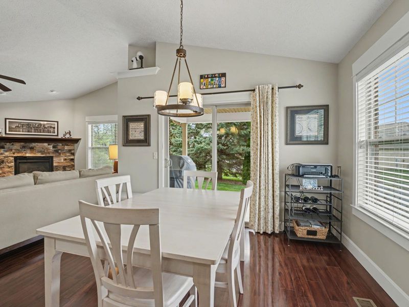 622 Willow Point Court, Troy, OH 45373 Photo 14