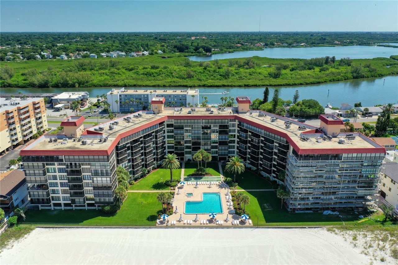 18304 Gulf Boulevard, Unit 116, Redington Shores, FL 33708 Photo