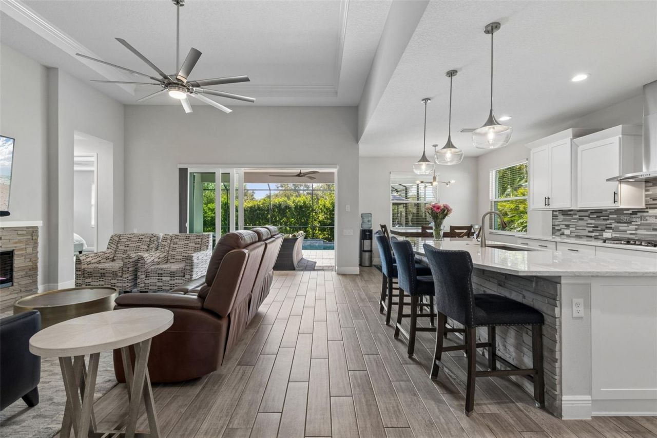 1008 Siberian Glen, Bradenton, FL 34212 Photo