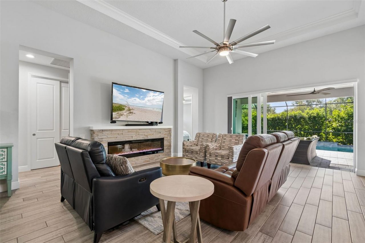 1008 Siberian Glen, Bradenton, FL 34212 Photo