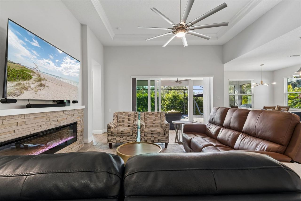 1008 Siberian Glen, Bradenton, FL 34212 Photo