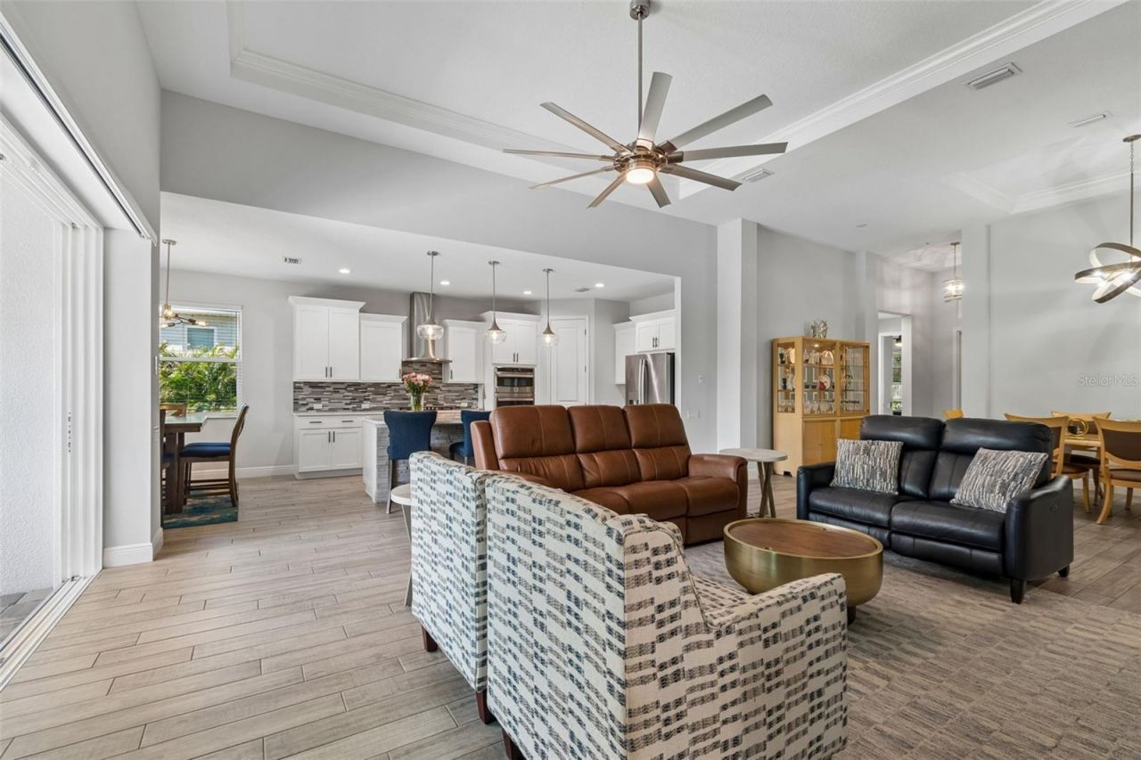 1008 Siberian Glen, Bradenton, FL 34212 Photo