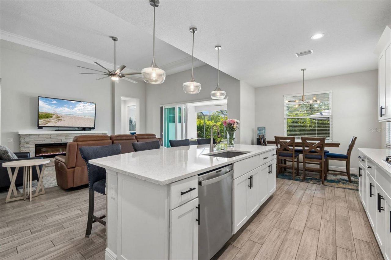 1008 Siberian Glen, Bradenton, FL 34212 Photo