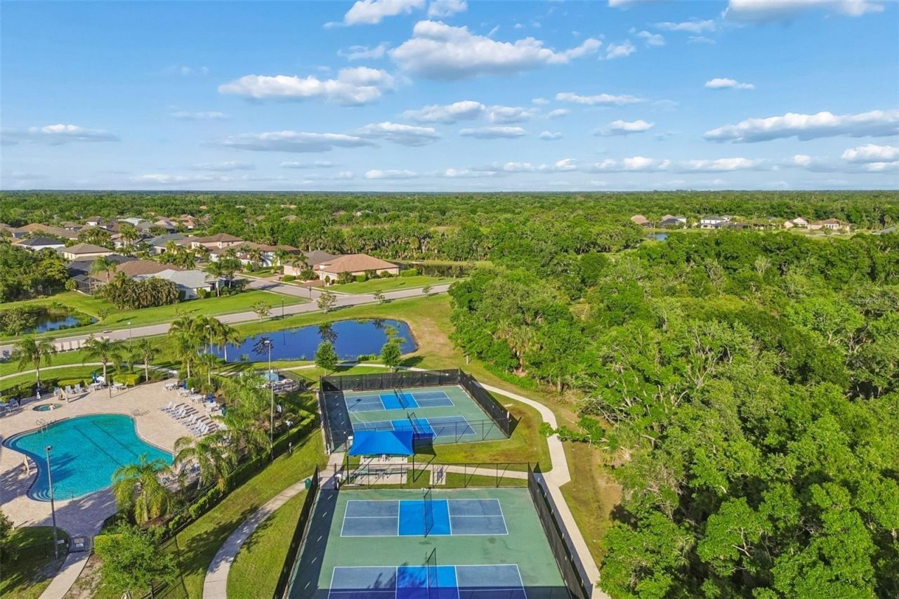 1008 Siberian Glen, Bradenton, FL 34212 Photo