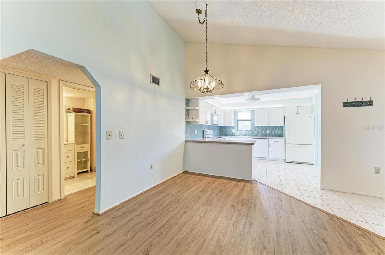 5400 34th Street W, Unit D11, Bradenton, FL 34210 Photo