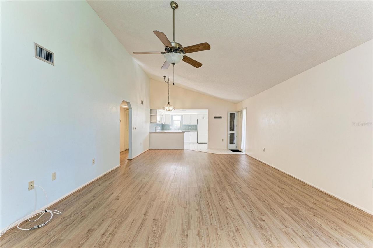 5400 34th Street W, Unit D11, Bradenton, FL 34210 Photo