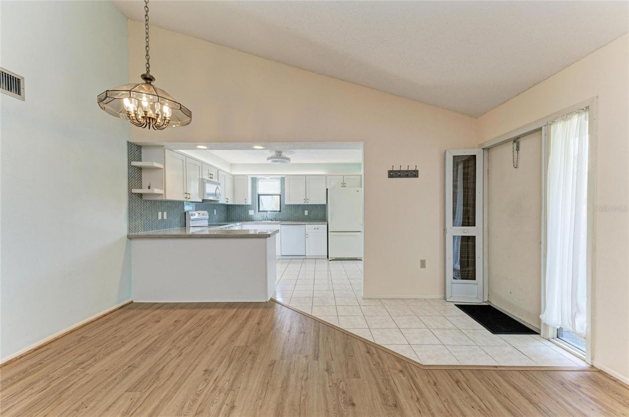 5400 34th Street W, Unit D11, Bradenton, FL 34210 Photo