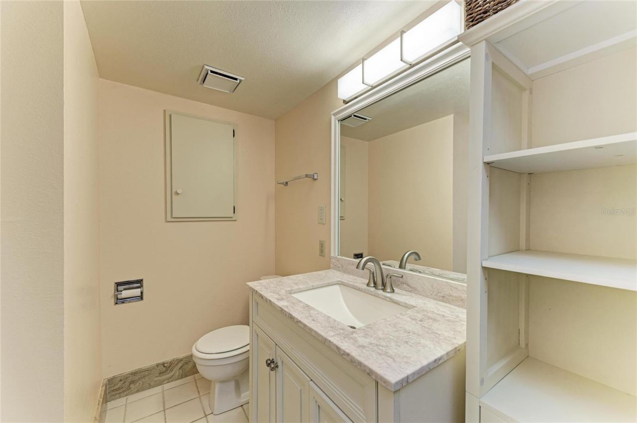 5400 34th Street W, Unit D11, Bradenton, FL 34210 Photo