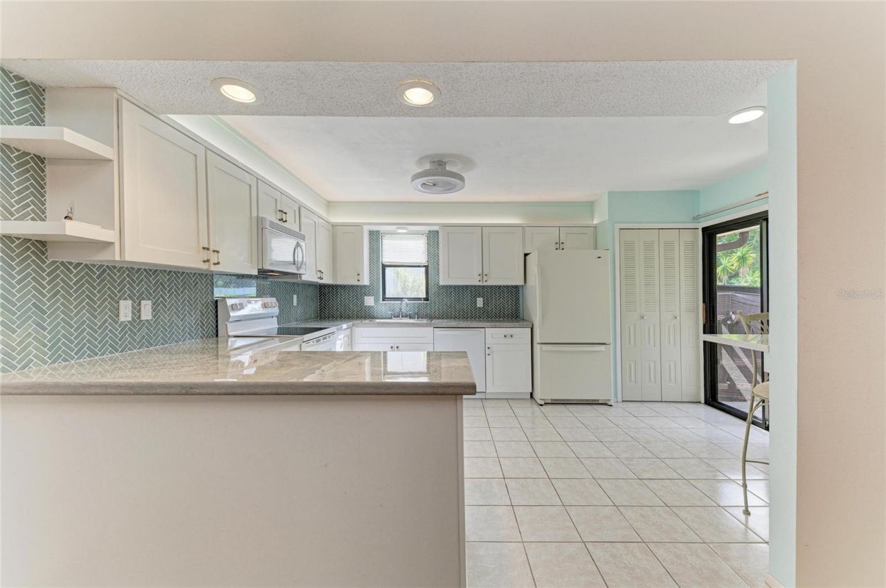5400 34th Street W, Unit D11, Bradenton, FL 34210 Photo