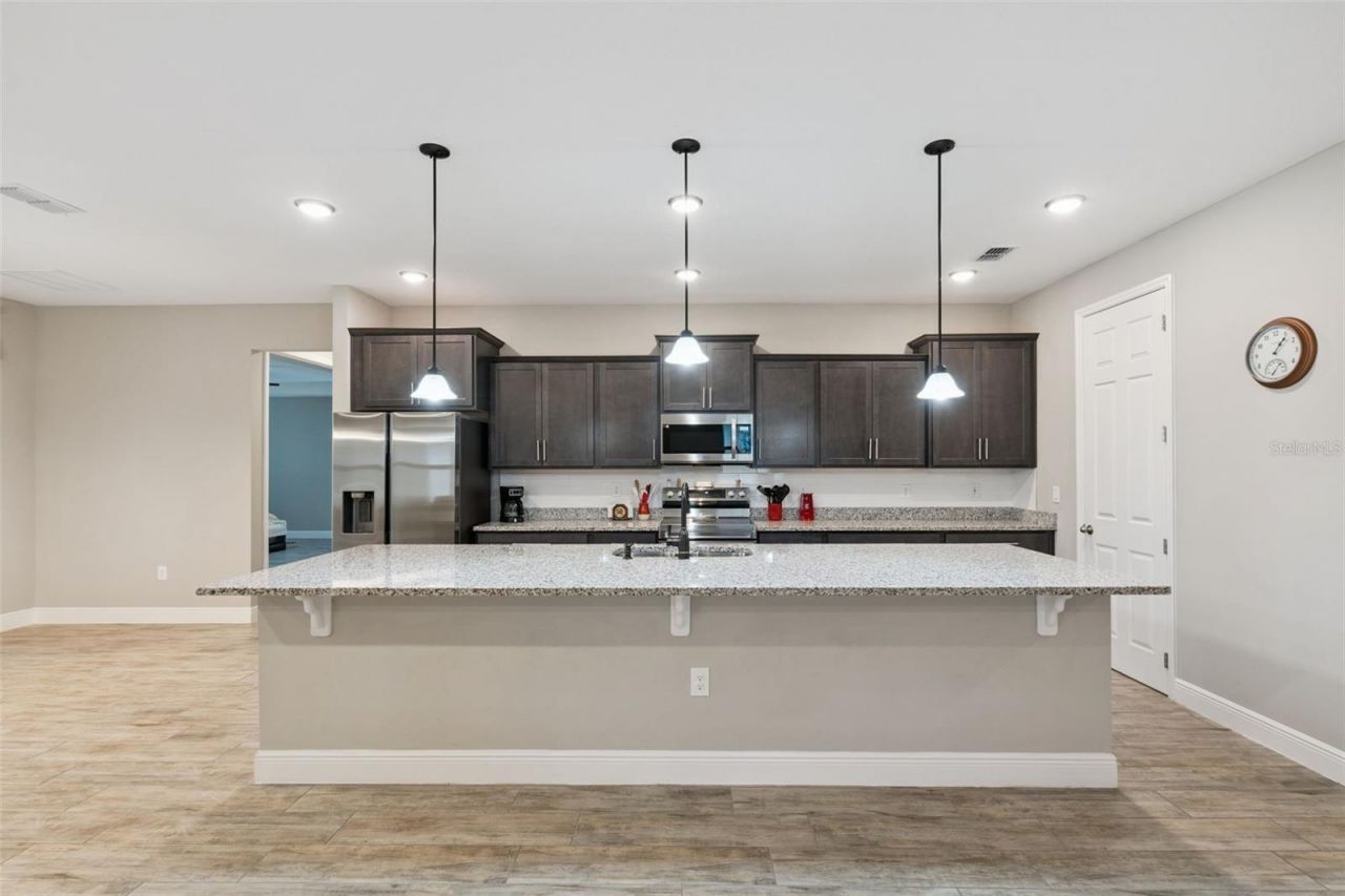 714 Oaks Shores Road , Leesburg, FL 34748 Photo