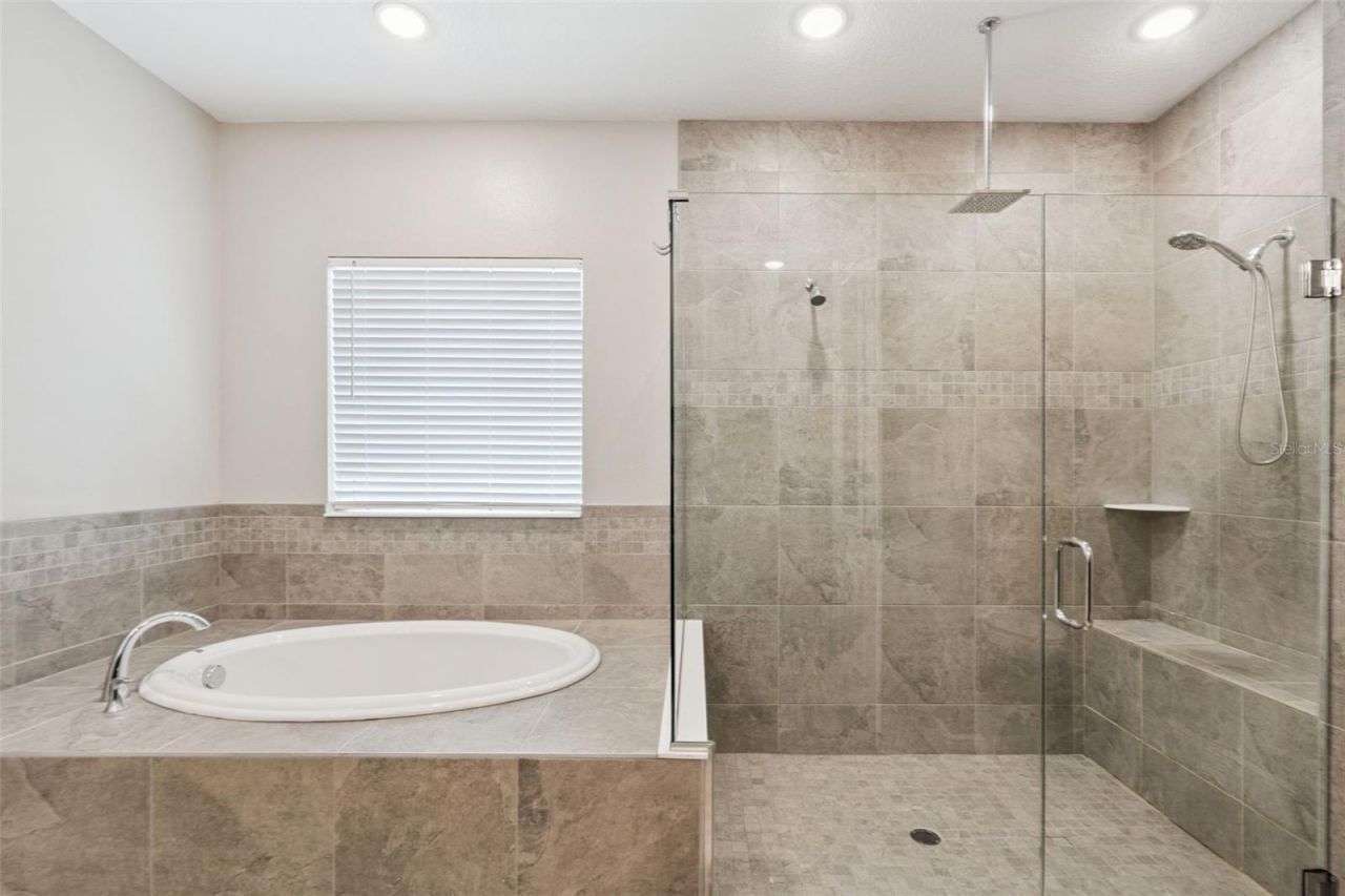 714 Oaks Shores Road , Leesburg, FL 34748 Photo