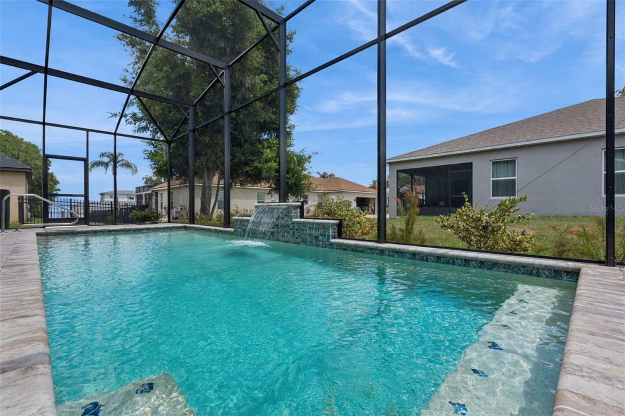 714 Oaks Shores Road , Leesburg, FL 34748 Photo