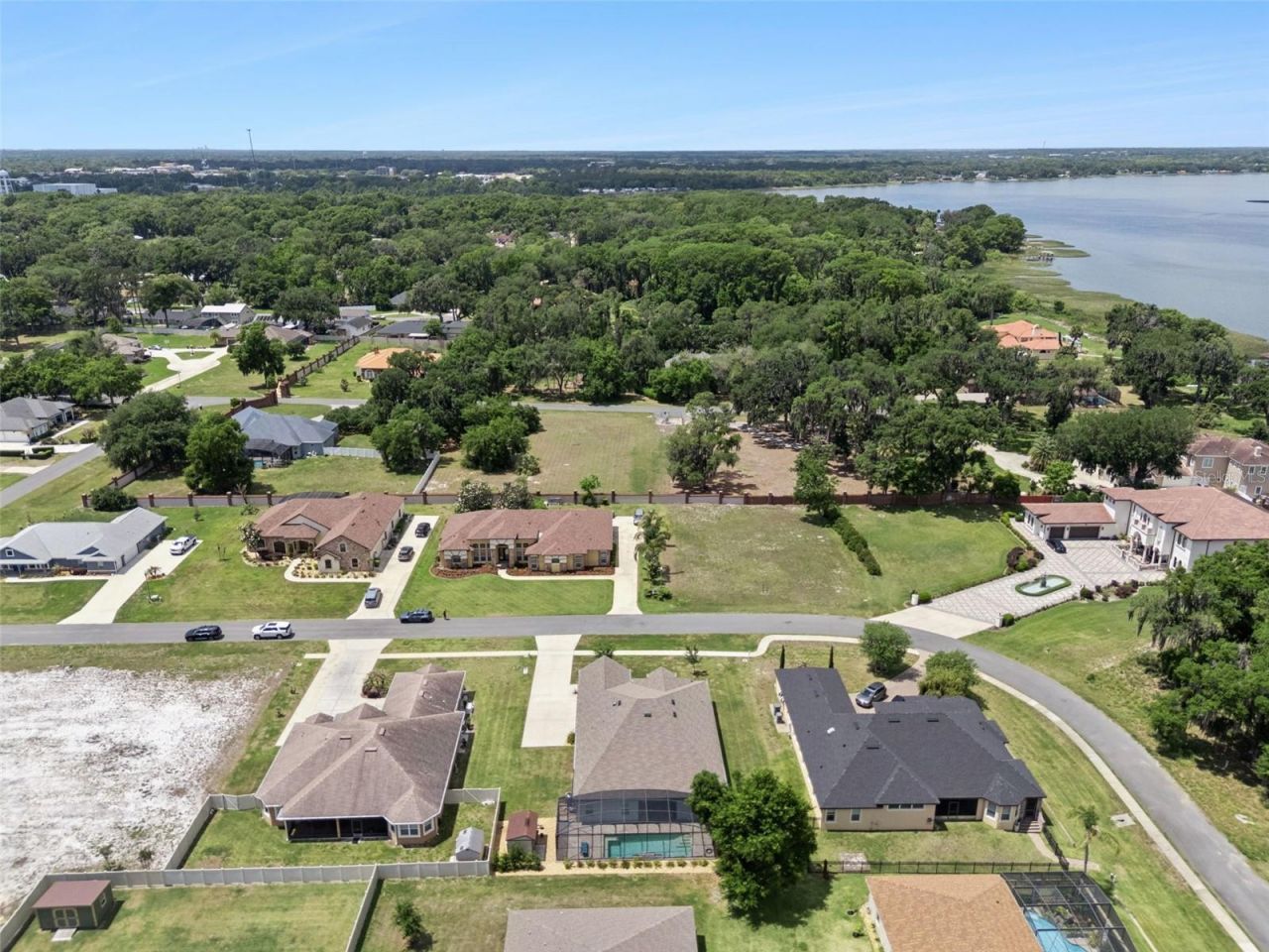 714 Oaks Shores Road , Leesburg, FL 34748 Photo