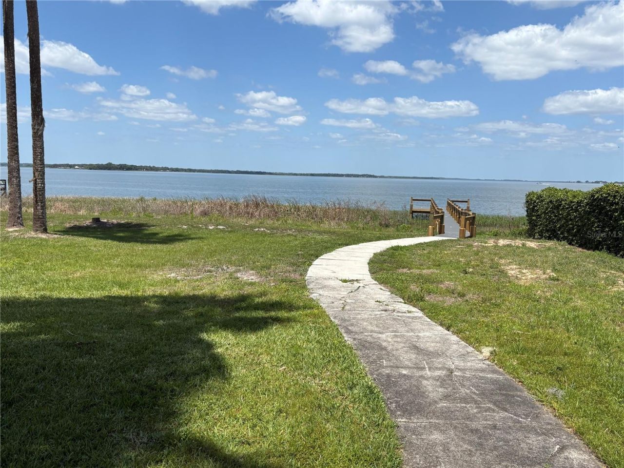 714 Oaks Shores Road , Leesburg, FL 34748 Photo